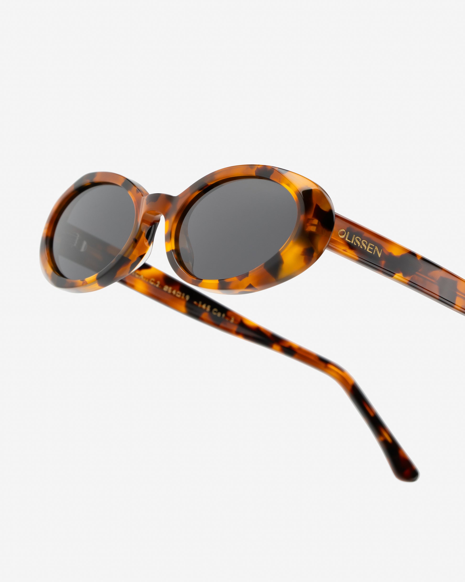 Bianca Classical Havana sunglasses close up front