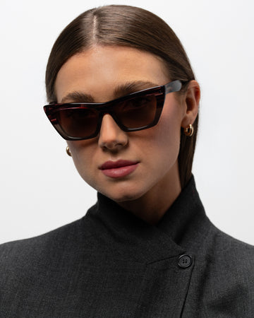 Campbell Grad Rose sunglasses woman wearing